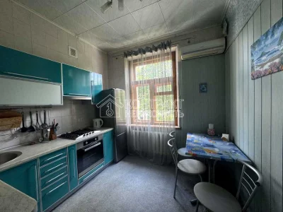 Apartment. Kharkiv, Fesenkivska Street.