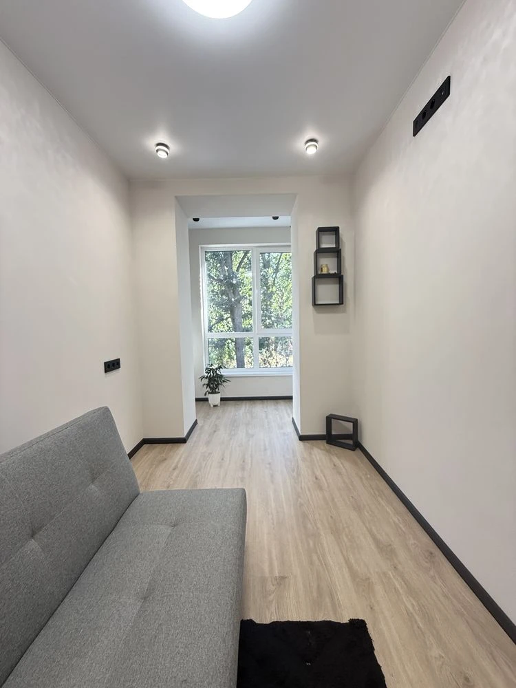 One-bedroom apartment for sale with gas, Irpin. Near a stop.