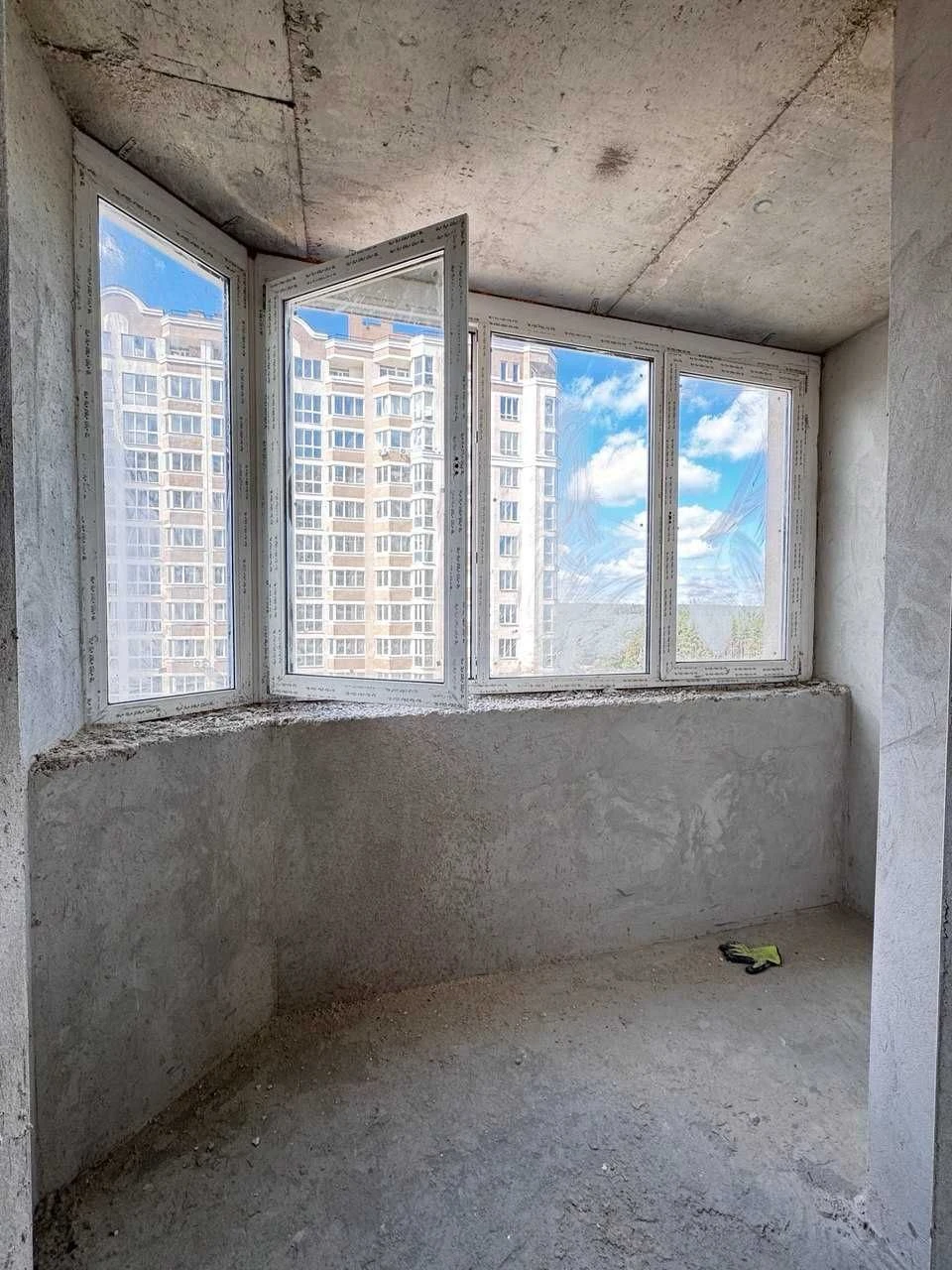 Apartment for Sale at a Great Price, Minimal Taxes!