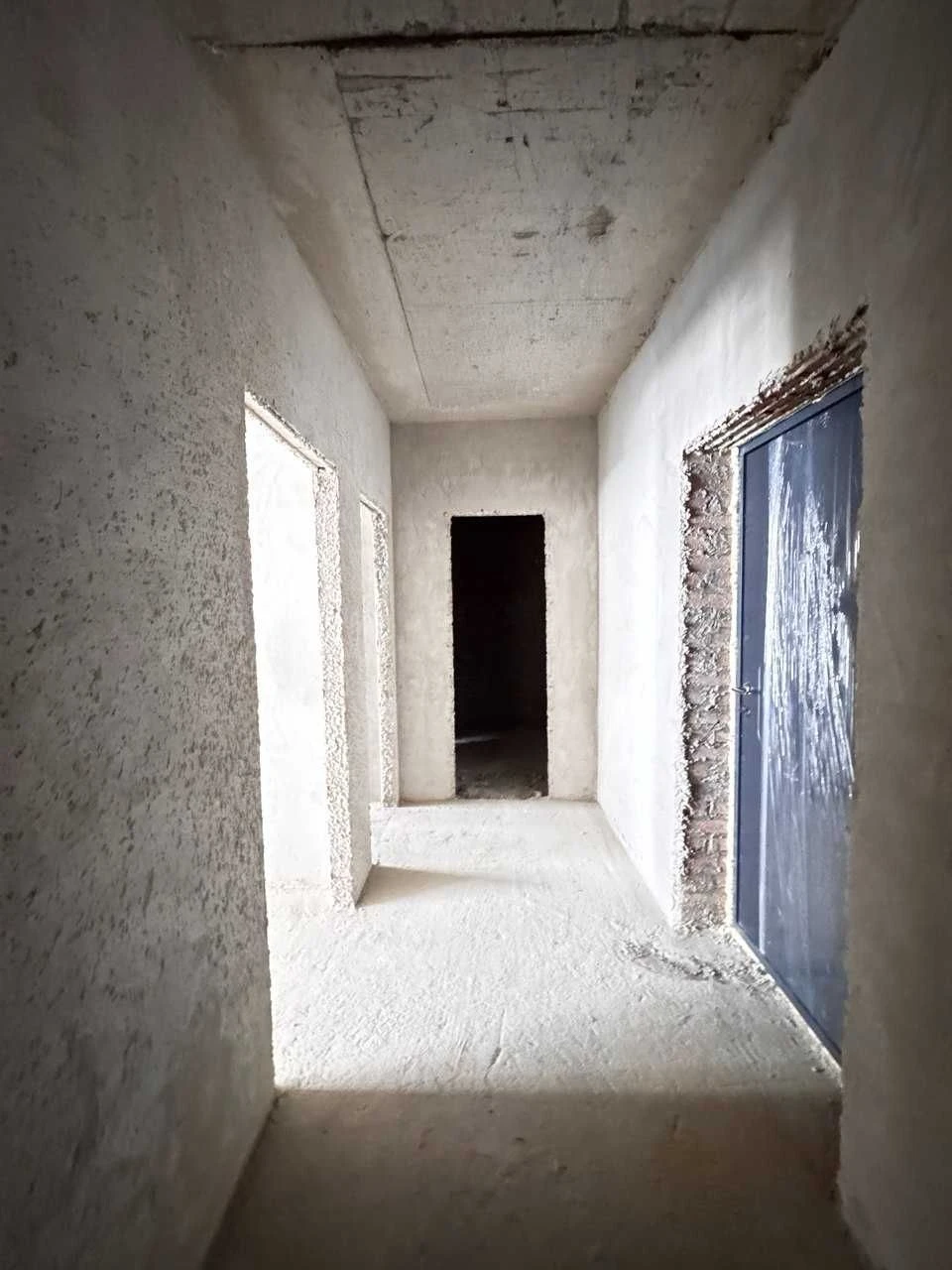 Apartment for Sale at a Great Price, Minimal Taxes!