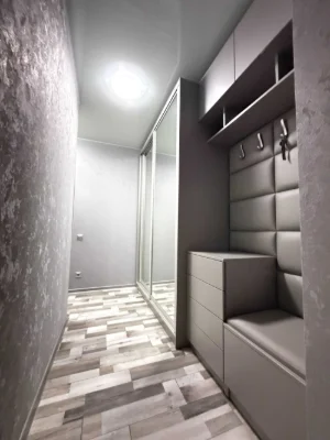Park Mama. 2 rooms with renovation. State programs.