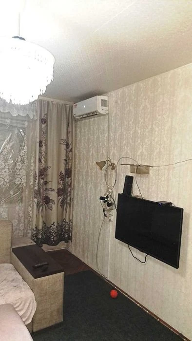 Продам 2-к квартиру, Южный мкрн, пр. 40 летия Победы
