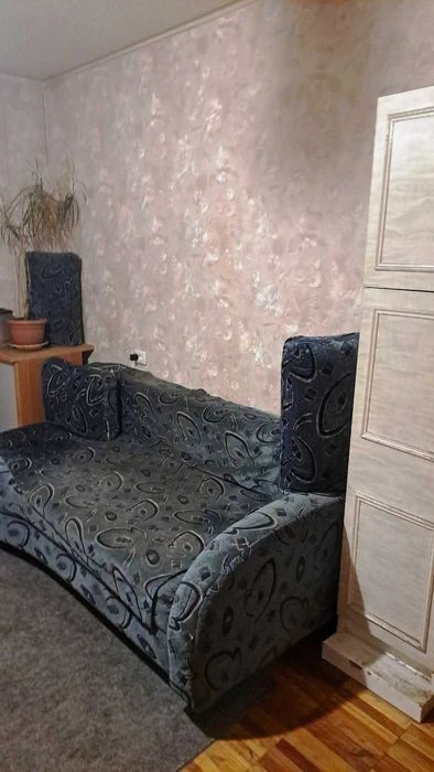 Продам 2-к квартиру, Южный мкрн, пр. 40 летия Победы