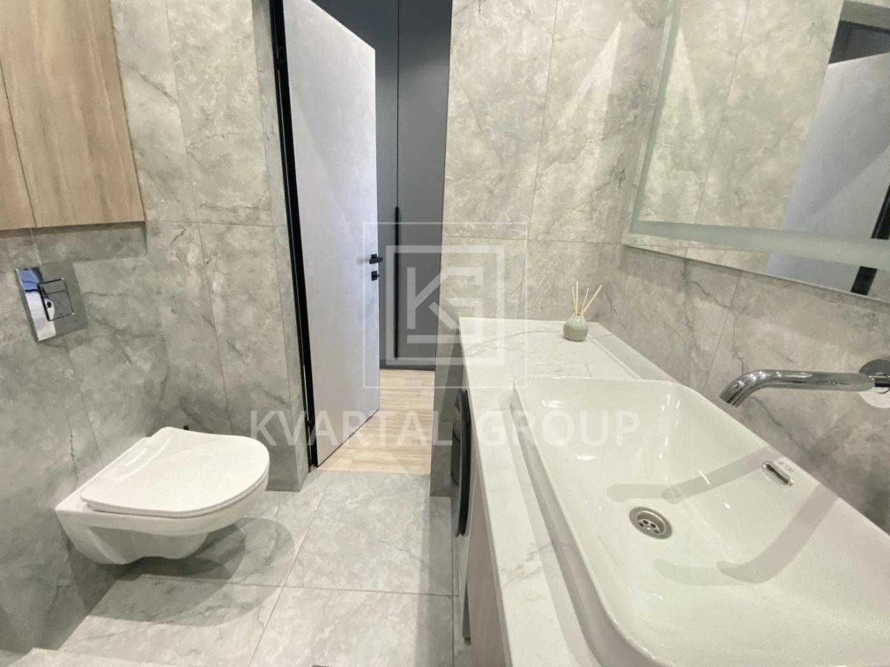 For Sale: 1-bedroom apartment with renovation in Utlandia Residence. Certificate
