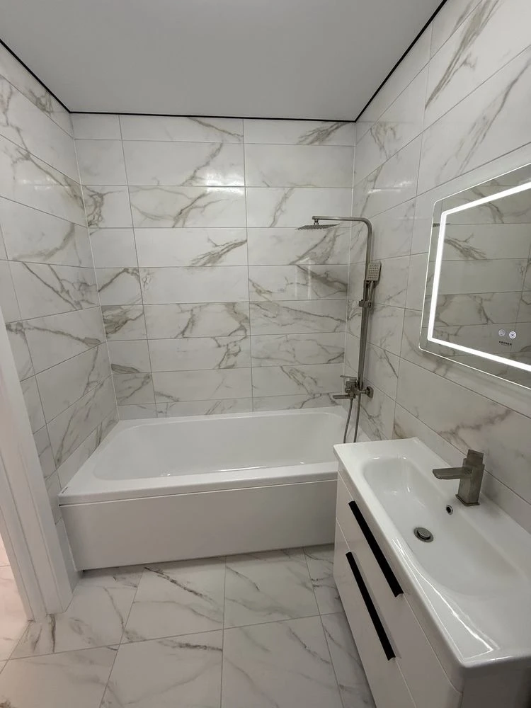 Euro-2к. For sale in Irpin. Central 2, new modern renovation, move in and live.