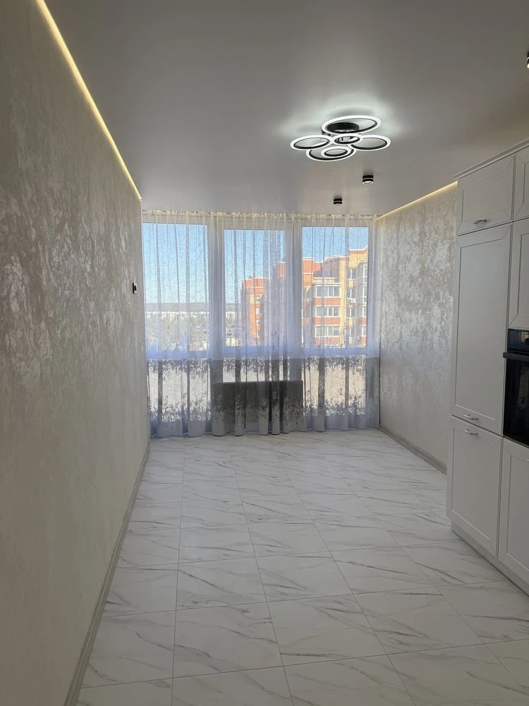 Euro-2к. For sale in Irpin. Central 2, new modern renovation, move in and live.