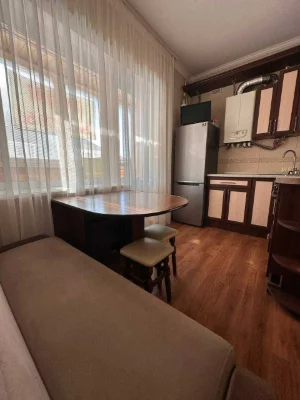 For Sale 2-bedroom apartment in Irpin. Classic colors.