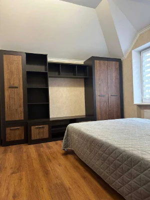 For Sale 2-bedroom apartment in Irpin. Classic colors.