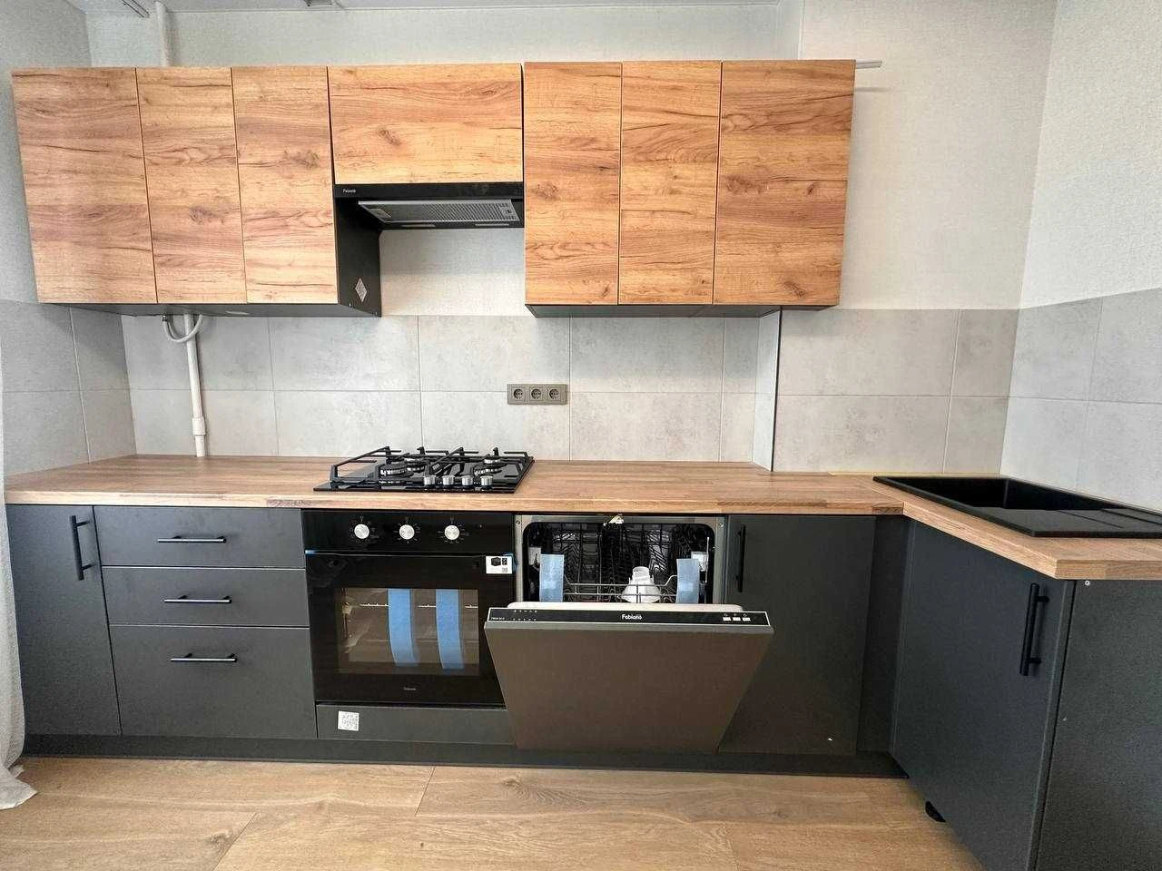 3 bedroom apartment. New renovation. Gas. Irpin'. 9th line.