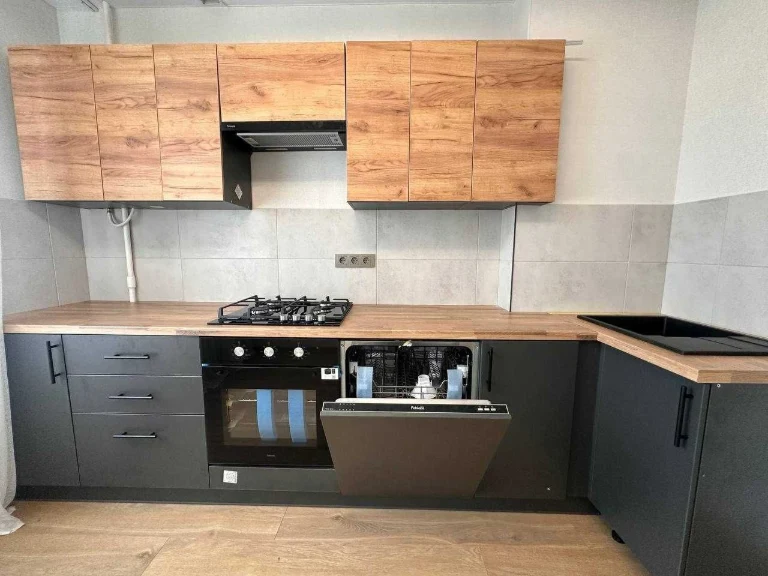 3 bedroom apartment. New renovation. Gas. Irpin'. 9th line.