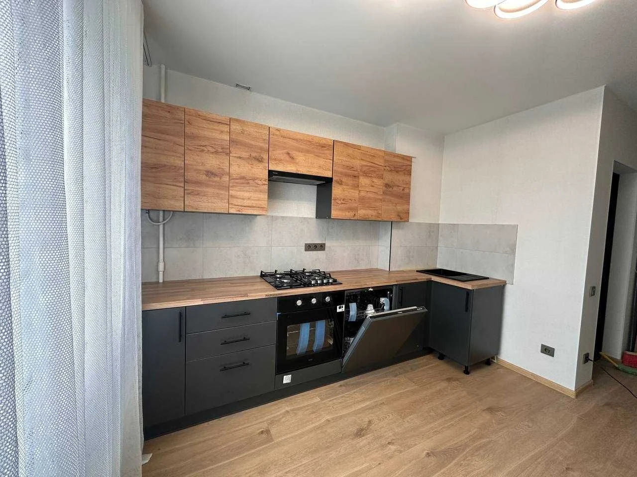3 bedroom apartment. New renovation. Gas. Irpin'. 9th line.