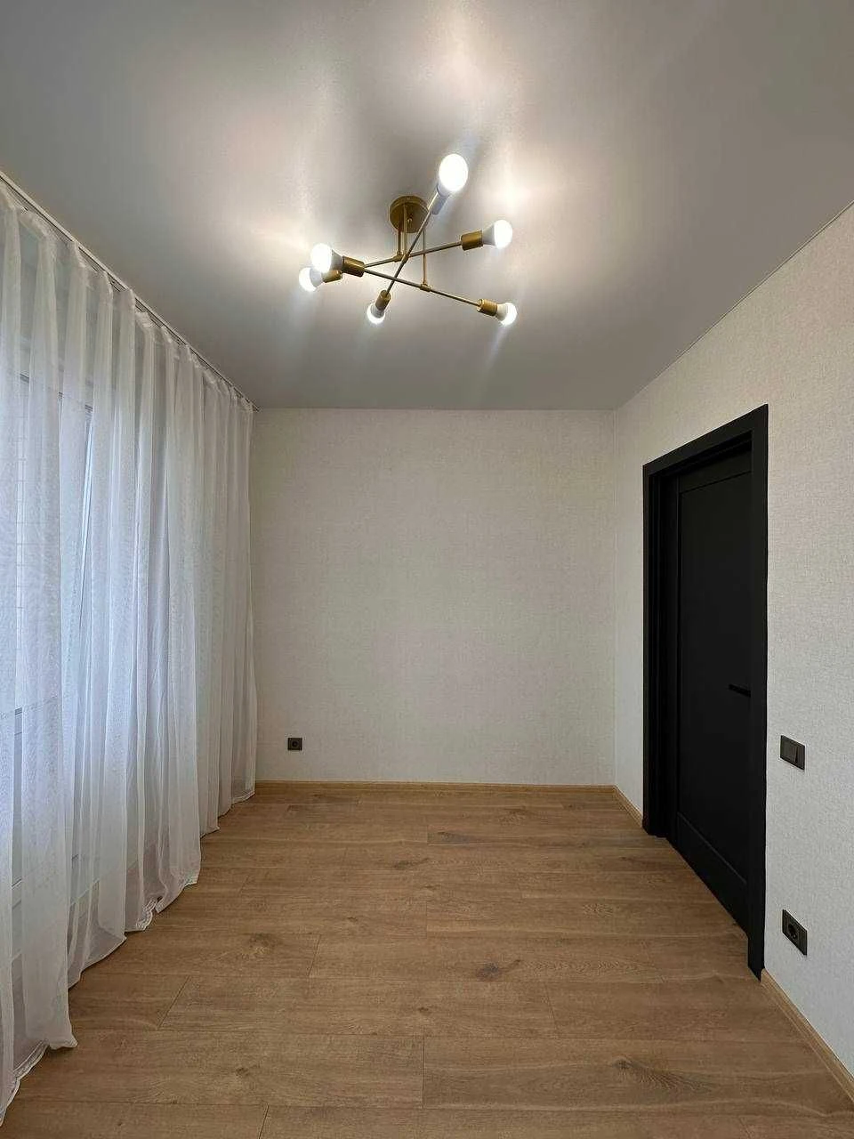3 bedroom apartment. New renovation. Gas. Irpin'. 9th line.