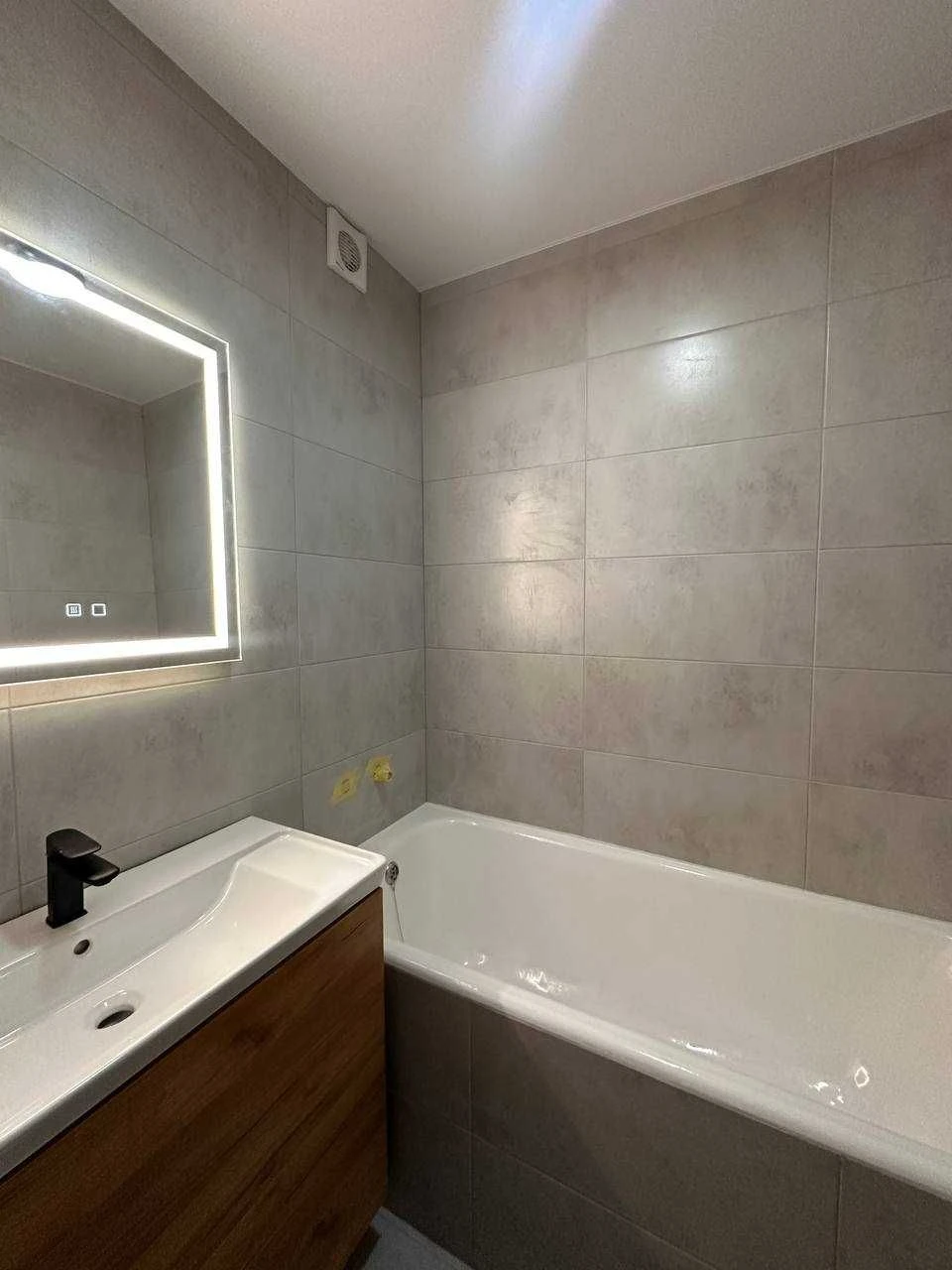 3 bedroom apartment. New renovation. Gas. Irpin'. 9th line.