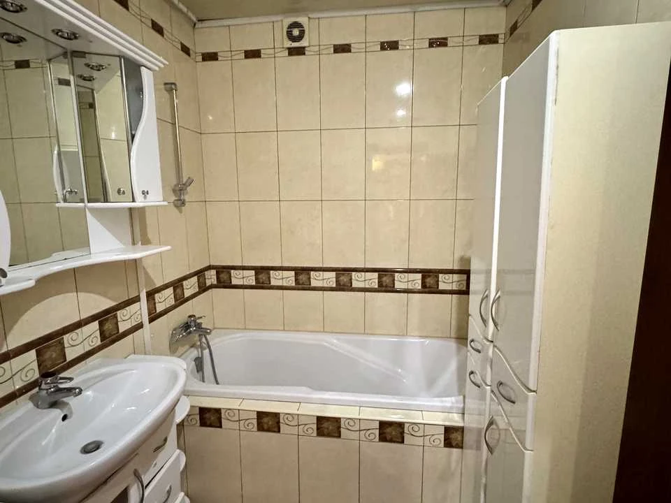 Apartment. Lviv, Trolleybusna Street.