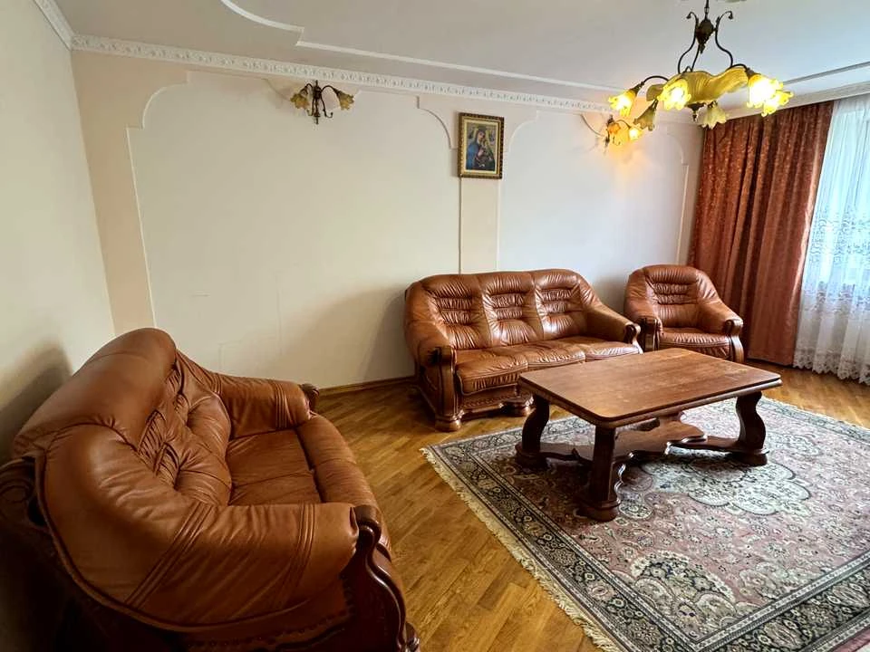 Apartment. Lviv, Trolleybusna Street.
