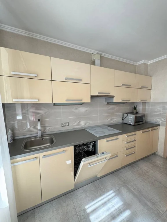 2к з ремонтом та меблями Центр Ірпеня 67 м² Матвія Донцова