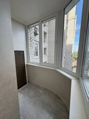 2-room apartment with renovation and furniture in the center of Irpin, 67 m²