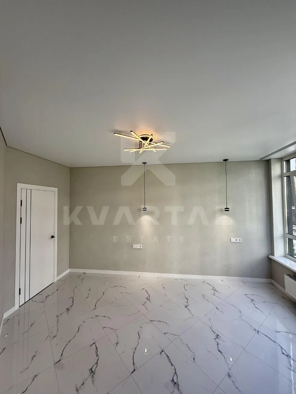 For Sale: 1-bedroom apartment with renovation in Synergy City Residence