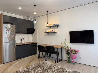 Renovation, Furniture and Appliances. New Modern Residence. Nearest Point