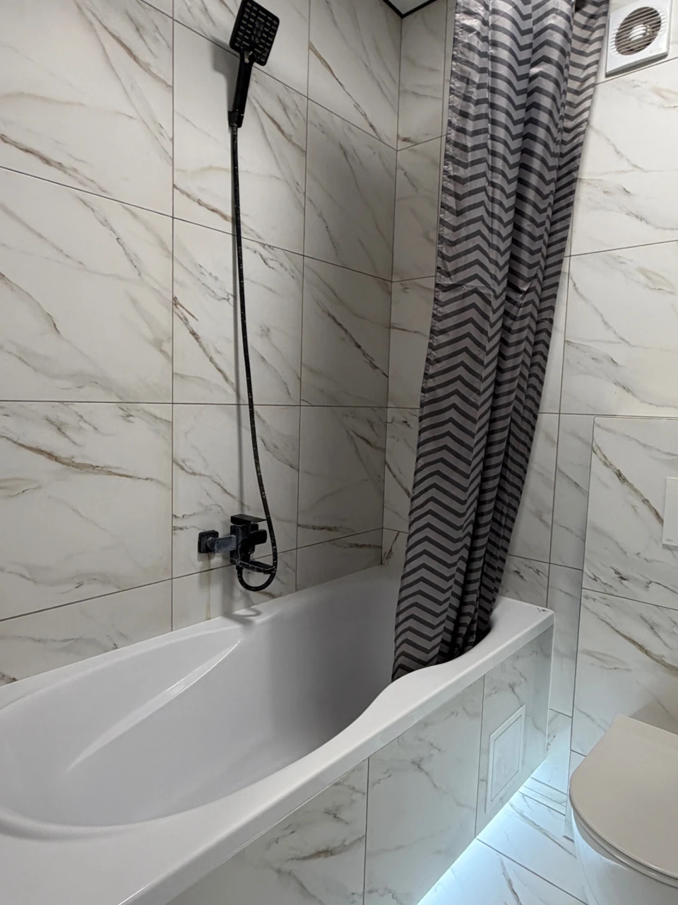 Renovation, Furniture and Appliances. New Modern Residence. Nearest Point