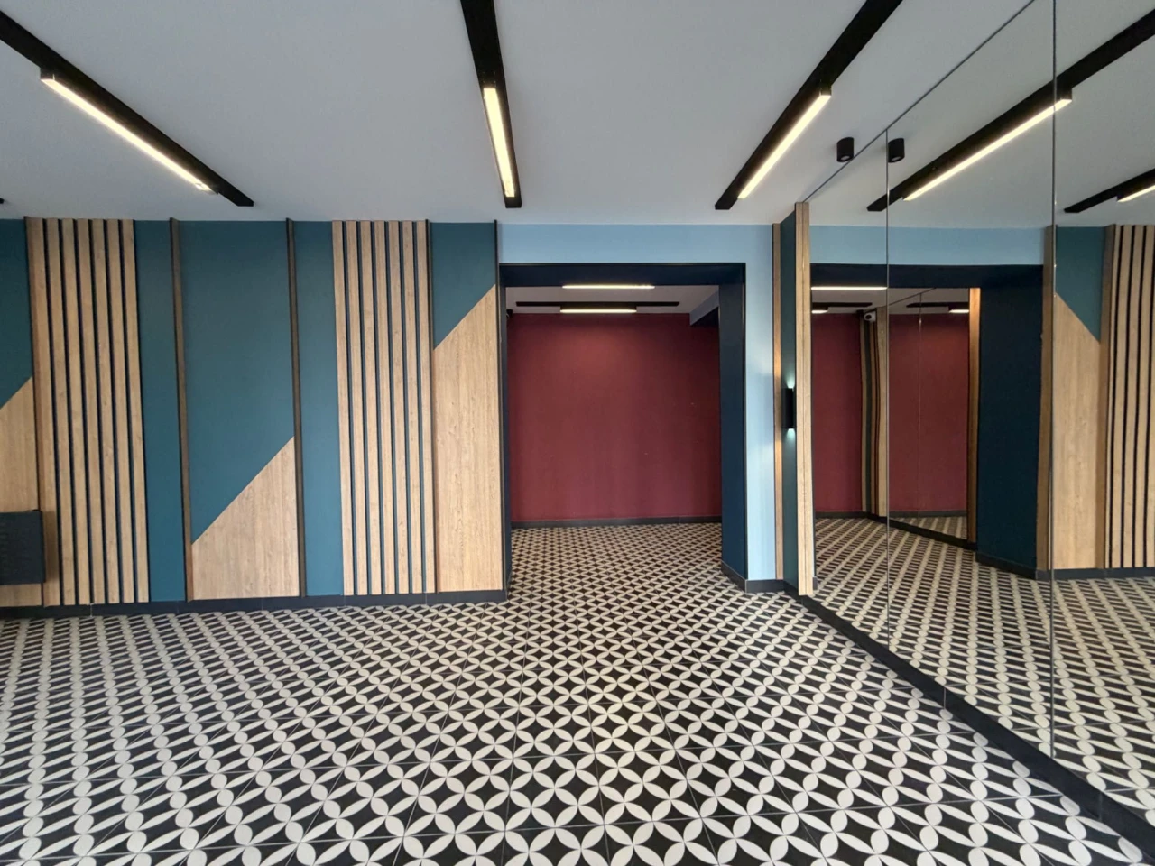 Renovation, Furniture and Appliances. New Modern Residence. Nearest Point