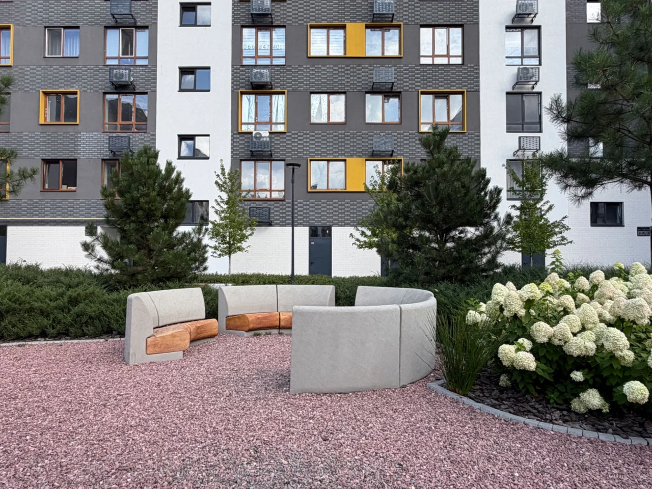 Renovation, Furniture and Appliances. New Modern Residence. Nearest Point