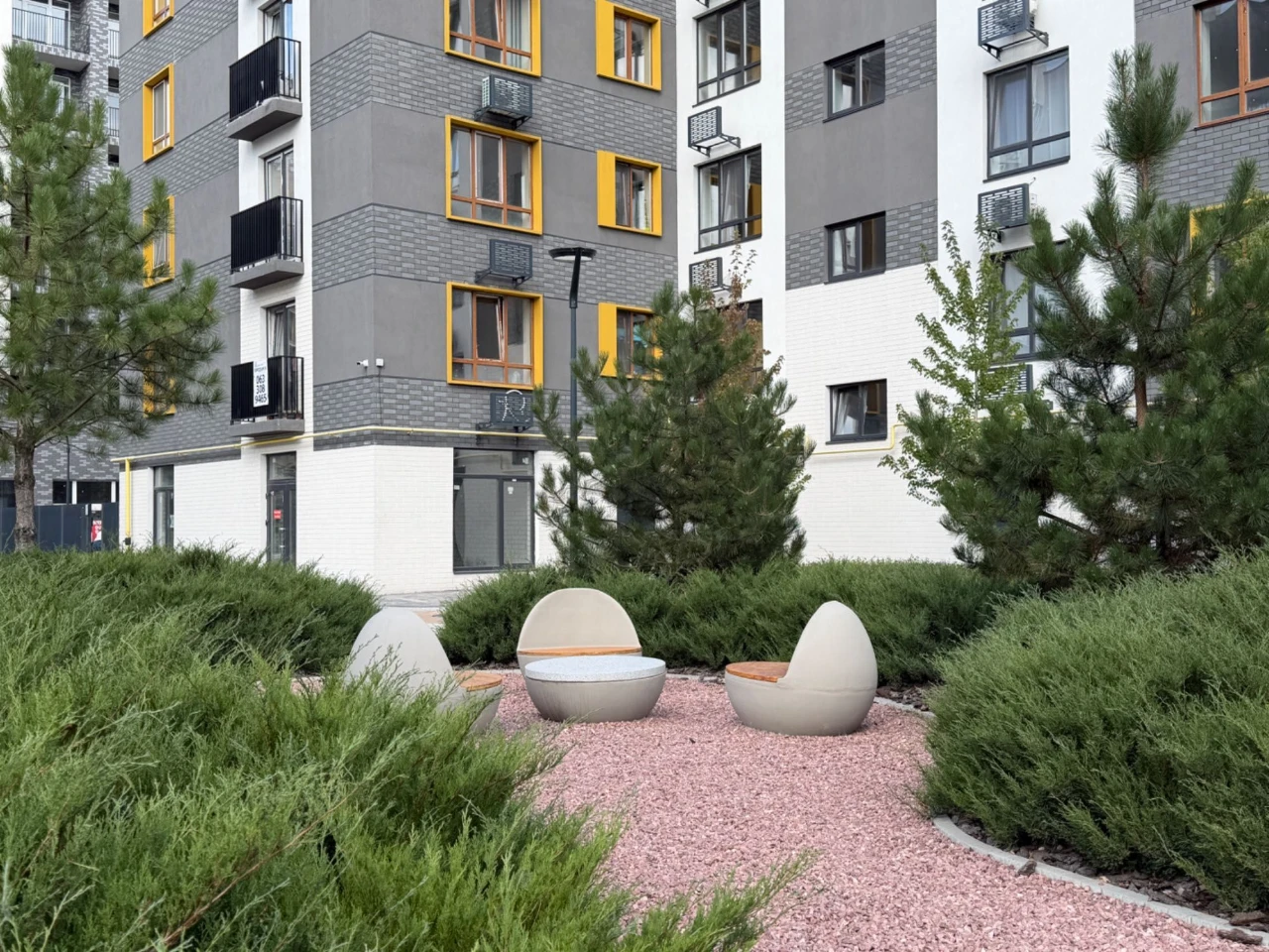 Renovation, Furniture and Appliances. New Modern Residence. Nearest Point