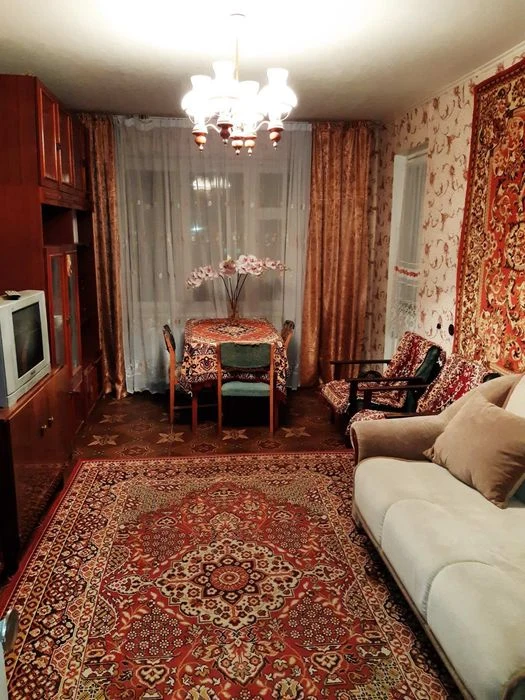 Продам квартиру 3-я в лузановке.