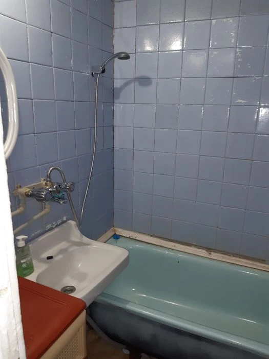 Продам квартиру 3-я в лузановке.