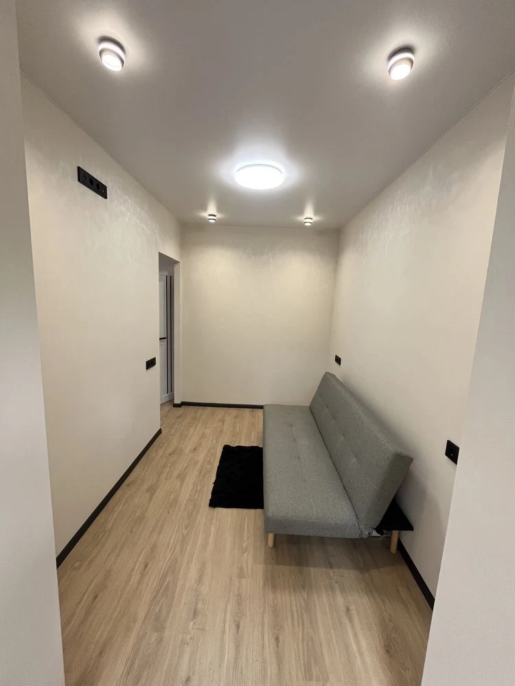 For Sale: Bright apartment with a view of the forest! Gas heating! STATE