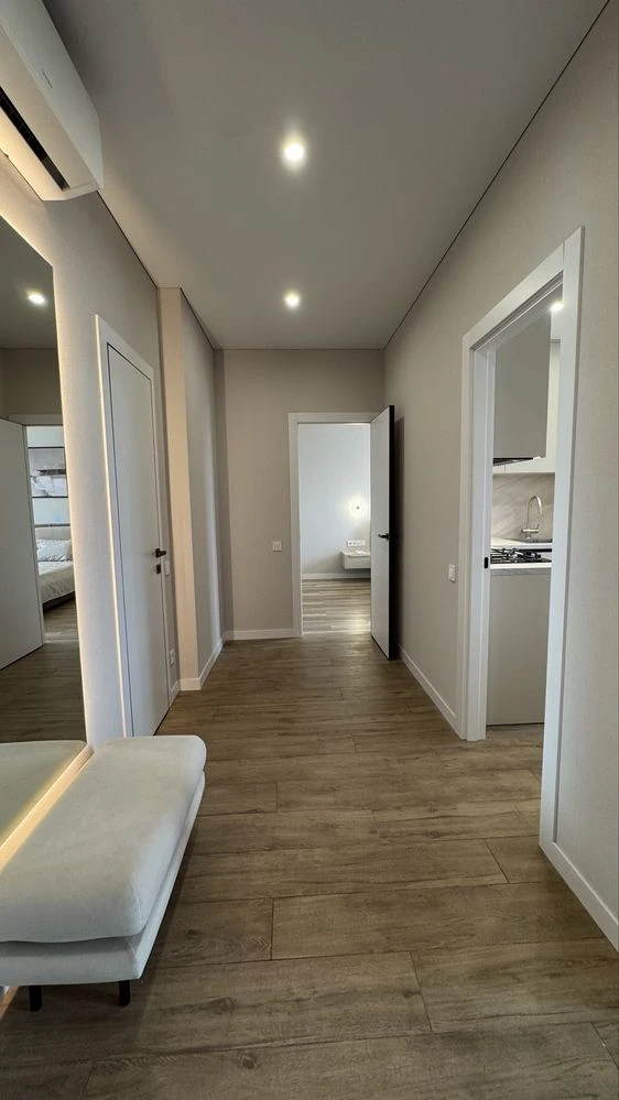Sale of a full 2-bedroom apartment with designer renovation