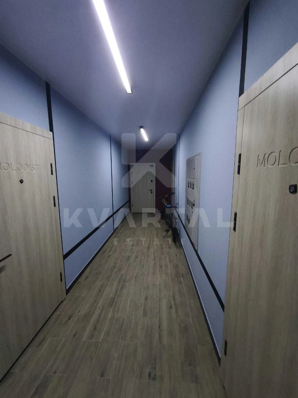 For Sale: 1-Room Apartment with Initial Renovation in ЖК Молоді