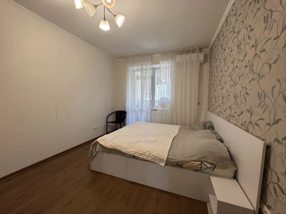 2% Off. 1-room apartment renovated. State programs - Yes!