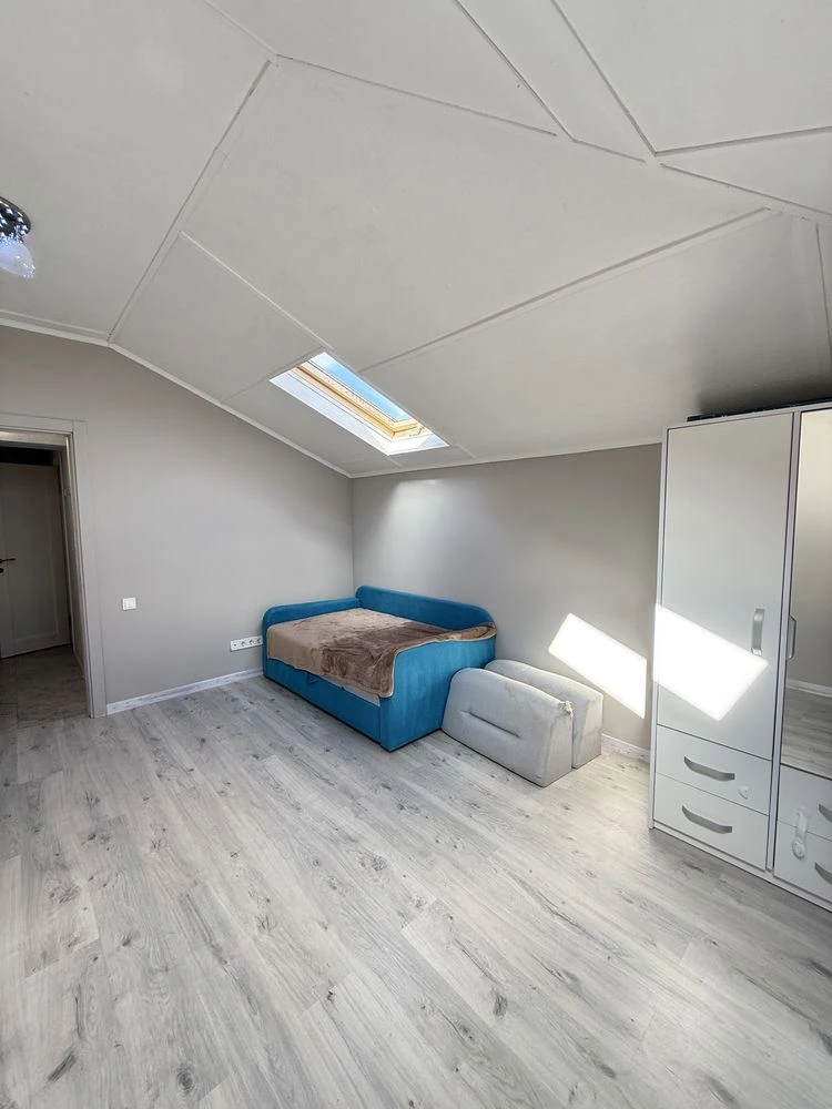 Sale of a 2-bedroom apartment in Irpin, Soborna Street. 64 m², euro-3 format.