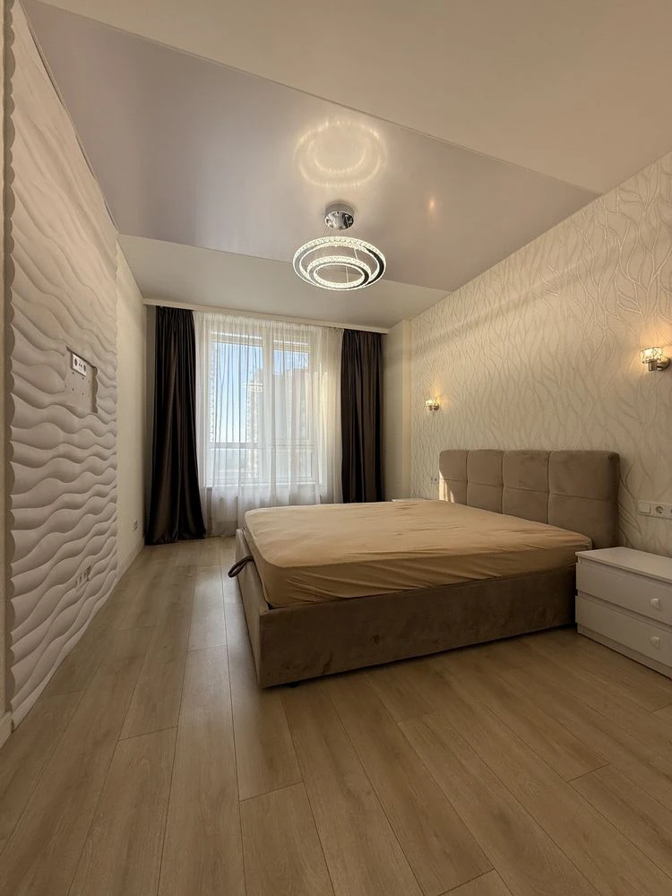 • SALE | Euro 2-bedroom apartment with renovation 42 m² | Green Side Residence