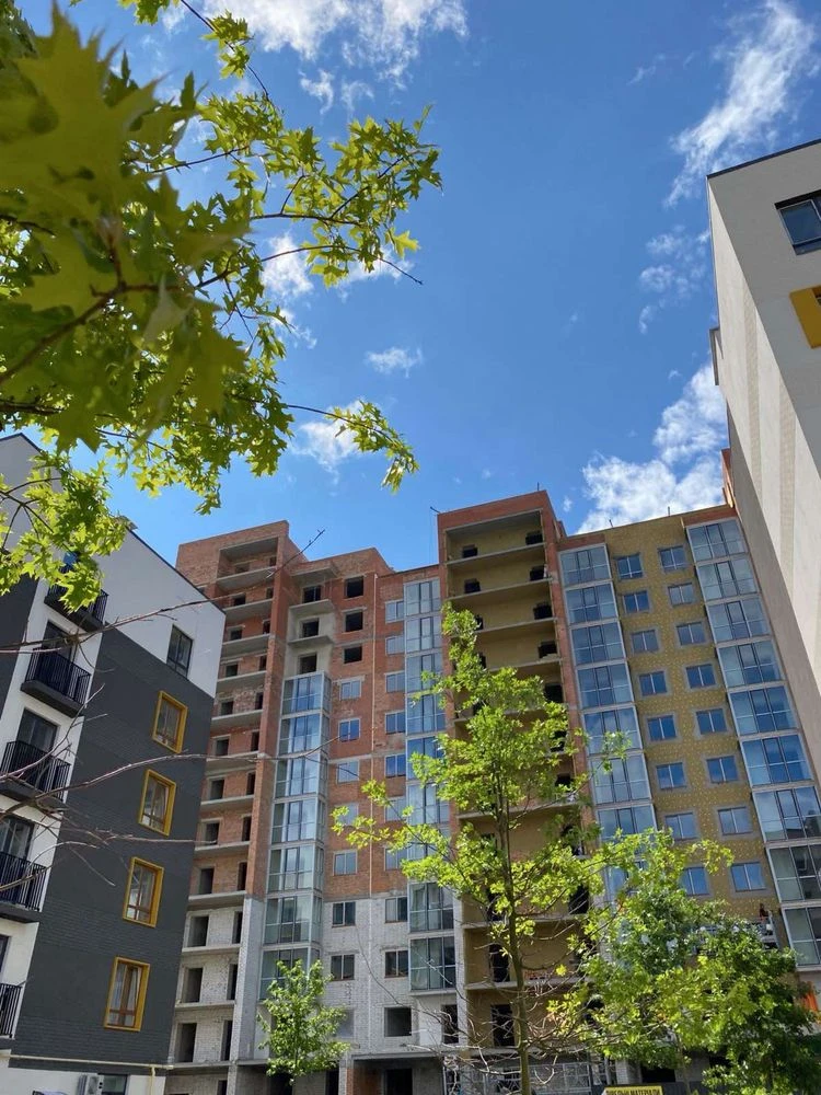 Discount on 25.5 sq m studio apartment in ЖК Молодість 3 + installment payment