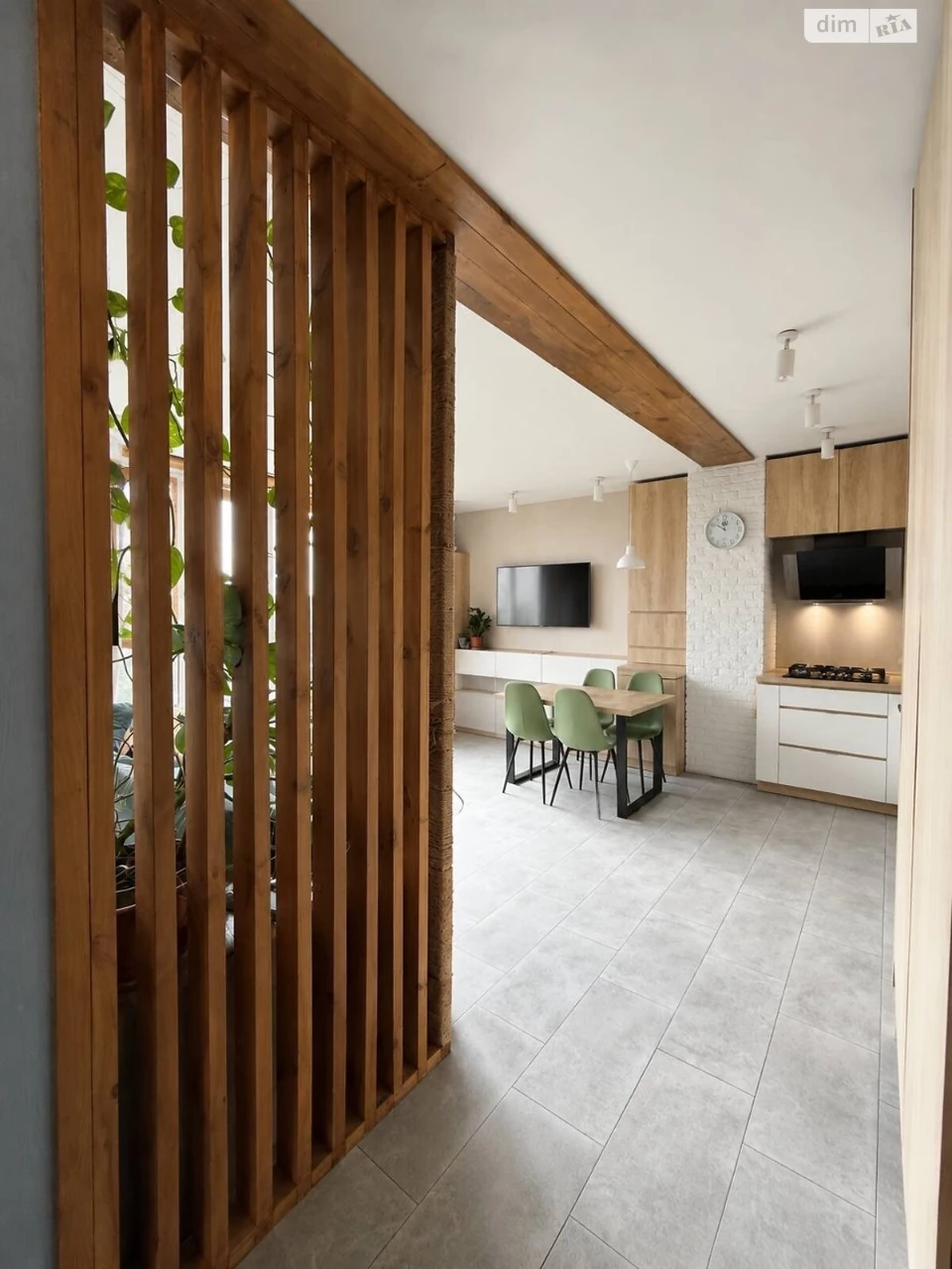 Apartment for Sale – Romanivka