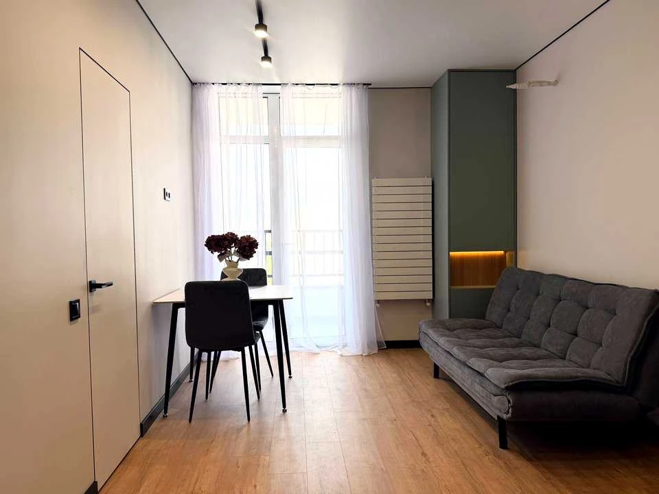 Apartment. Irpin, Olgy Kobylanskoi st. (Dostoevskoho), 1