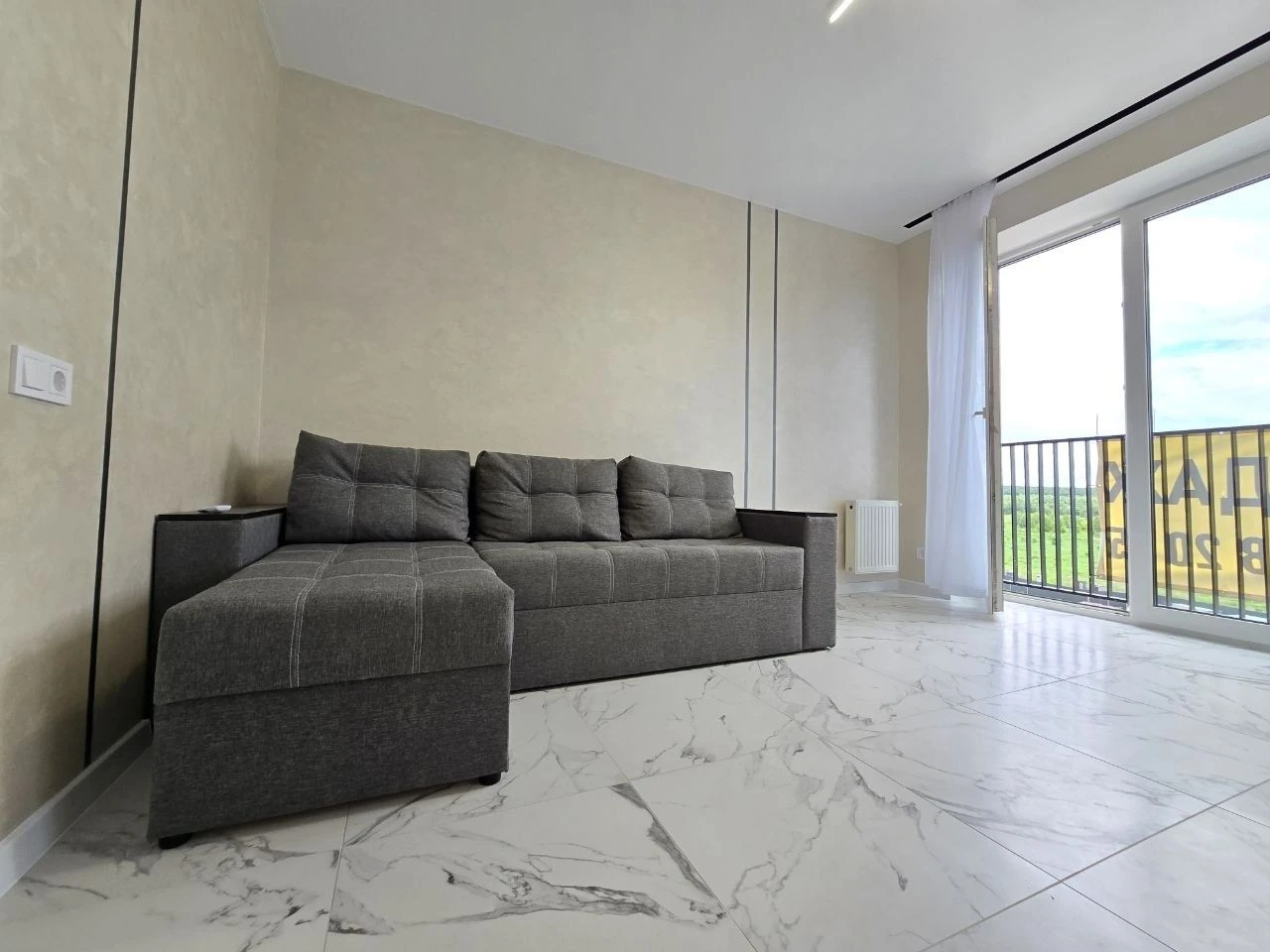For Sale: Stylish Smart Apartment 30.3 sq m with New Renovation! Has Gas! 7 min to
