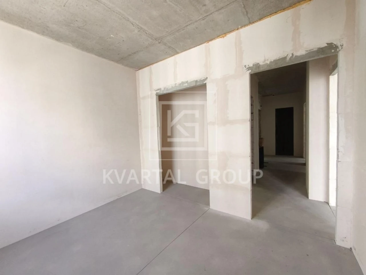 Apartment for Sale: 3-bedroom apartment in ЖК Centralny 2! 2% off closing costs!