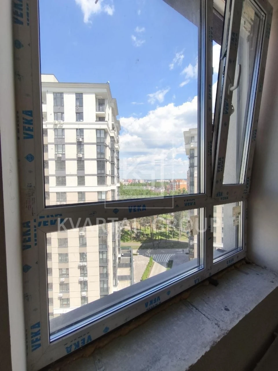 Apartment for Sale: 3-bedroom apartment in ЖК Centralny 2! 2% off closing costs!