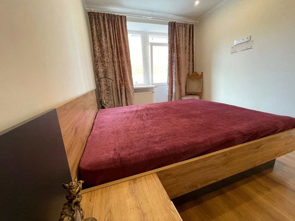 Apartment for Sale in Irpin, 3 bedrooms, 108 m2 with a view of the Central Park