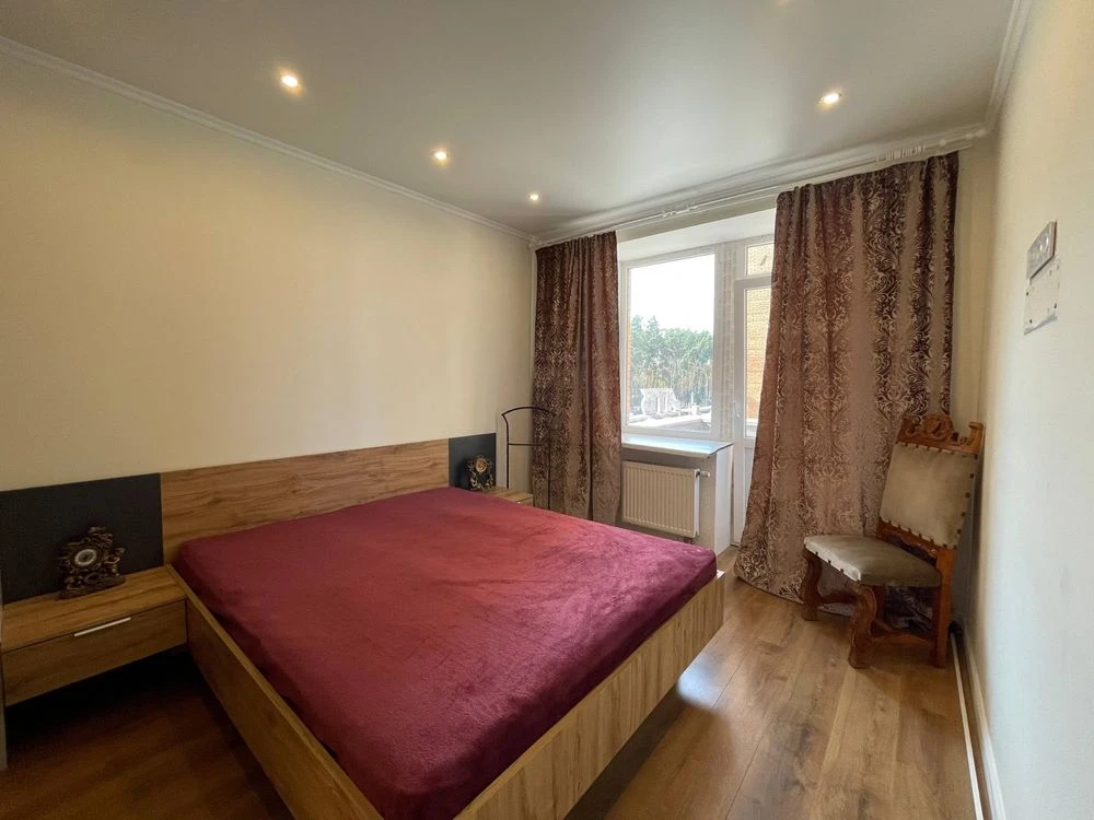 Apartment for Sale in Irpin, 3 bedrooms, 108 m2 with a view of the Central Park