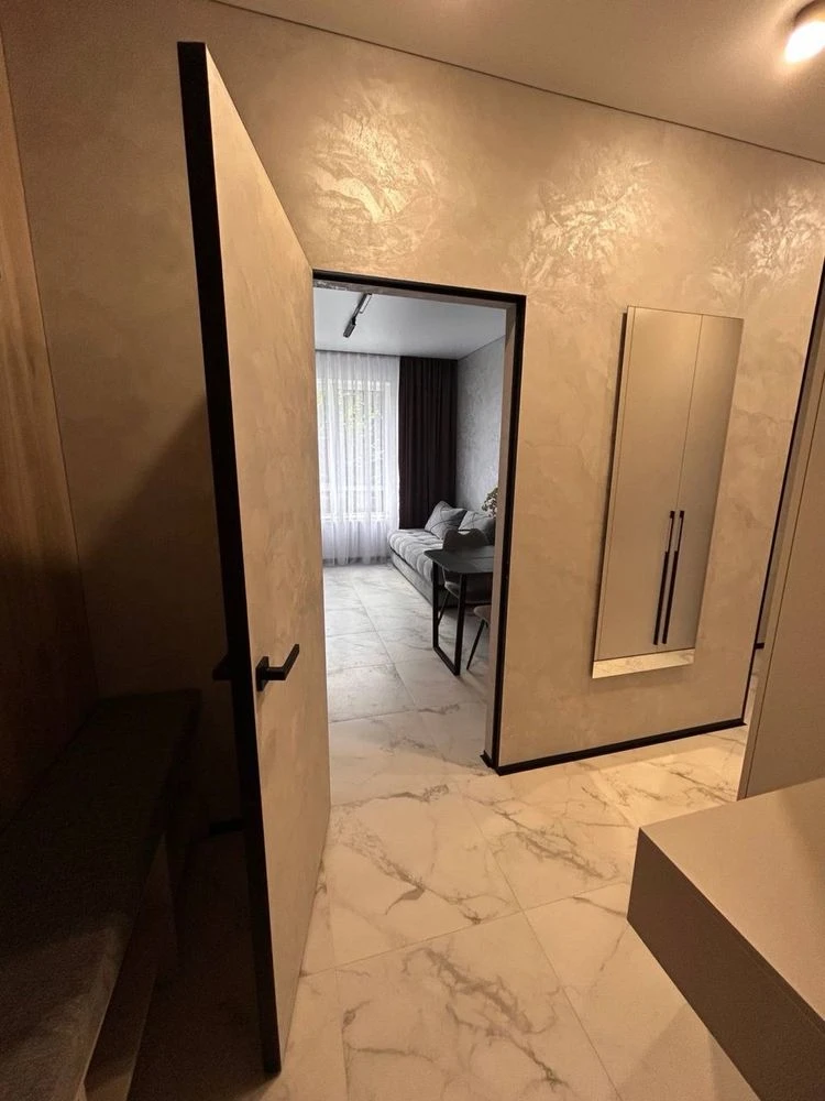 For Sale 1-room Apartment with Renovation in ЖК Молодість Набережна