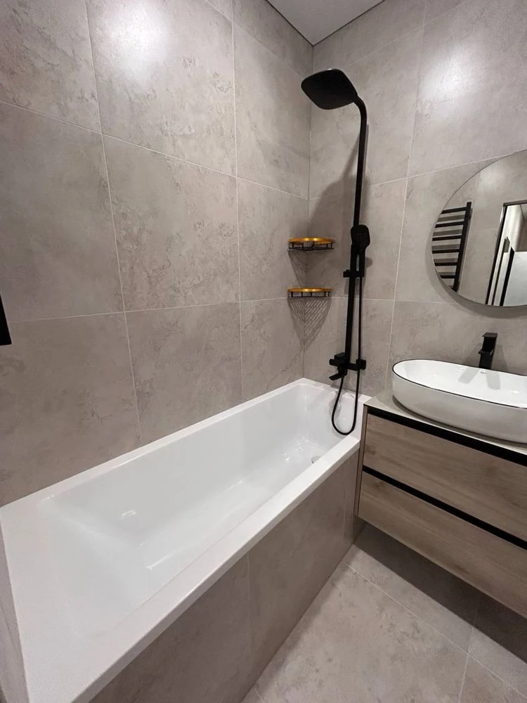 For Sale 1-room Apartment with Renovation in ЖК Молодість Набережна