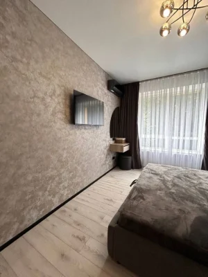 For Sale 1-room Apartment with Renovation in ЖК Молодість Набережна