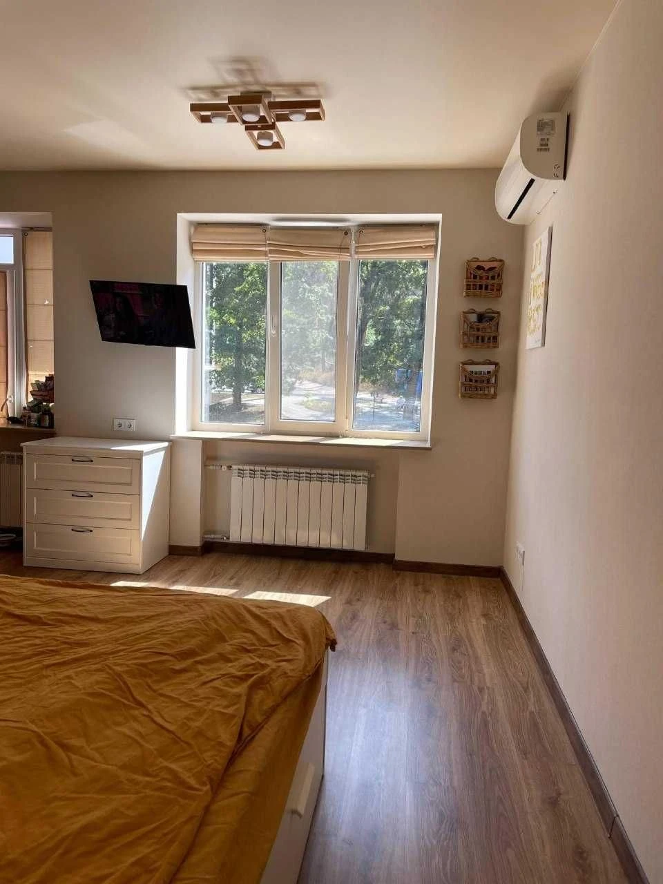FOR SALE 1-Bedroom Apartment with Renovation | Gas | No Commission