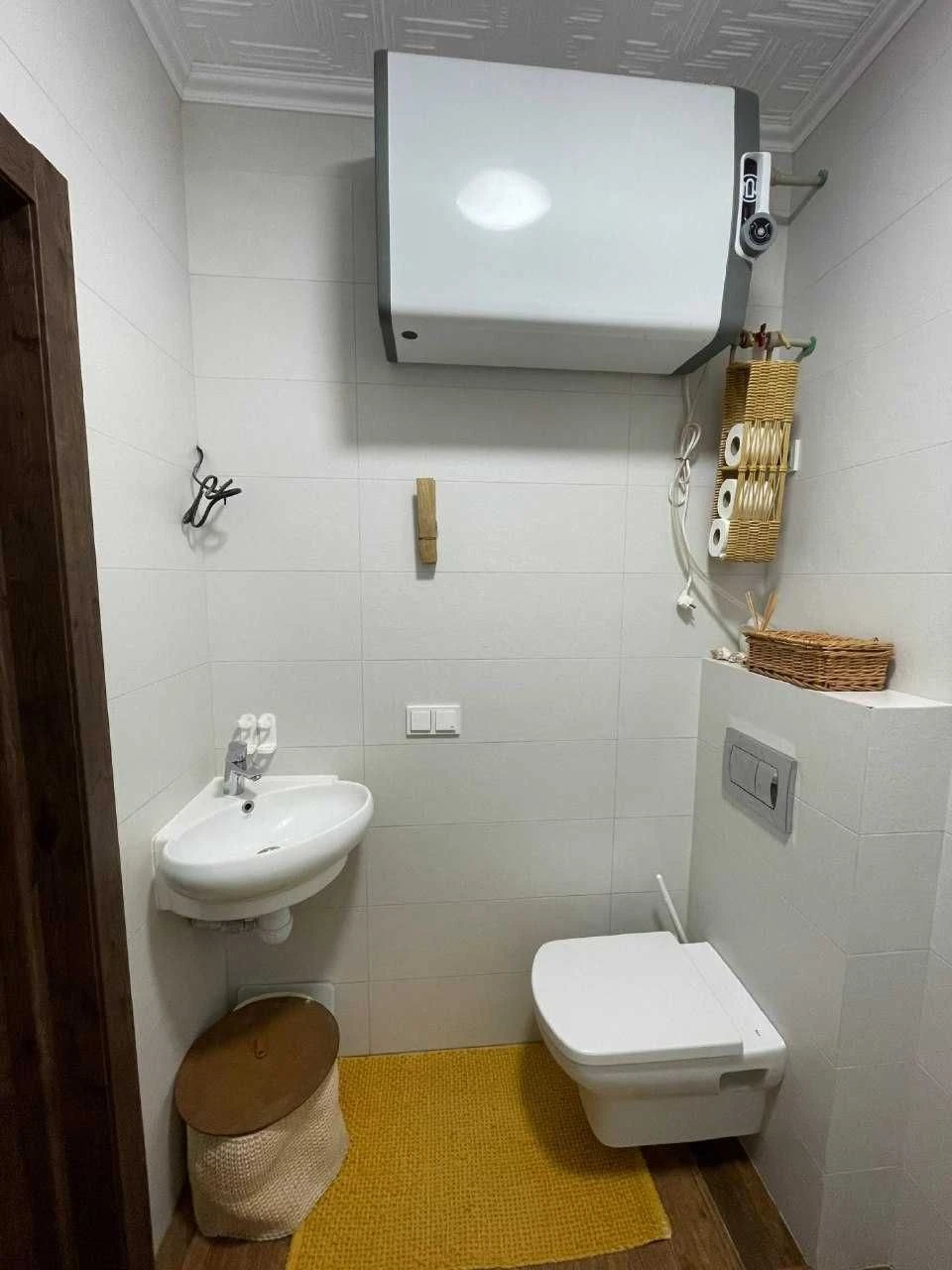 FOR SALE 1-Bedroom Apartment with Renovation | Gas | No Commission
