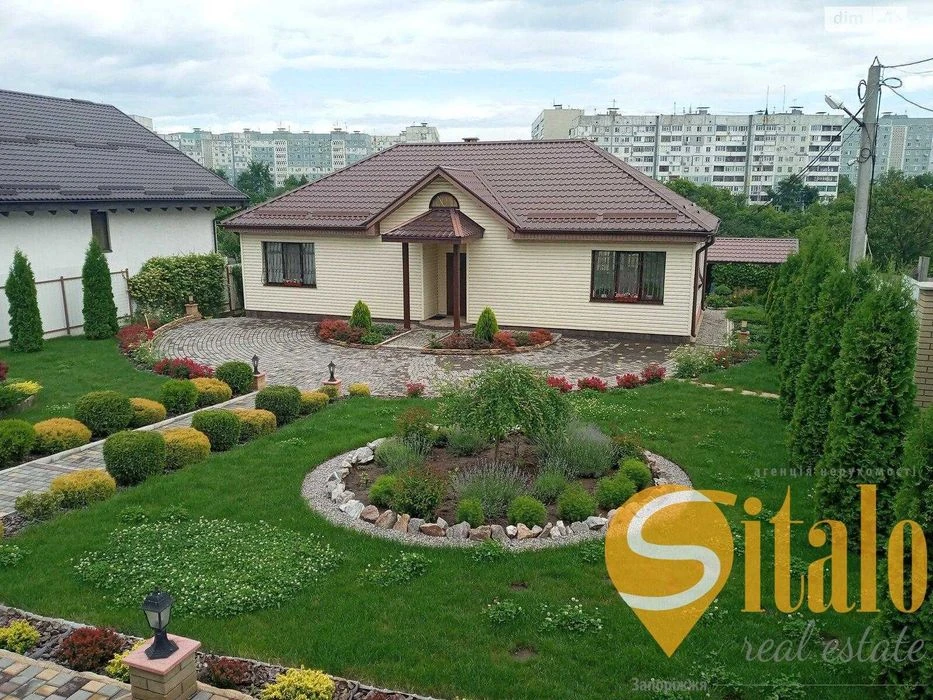 House for sale in Khortytskyi district (037)
