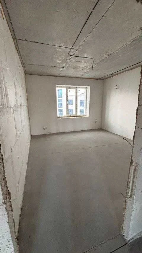 Spacious 3-room apartment 85 m². Partial renovation + warm floor. GAS